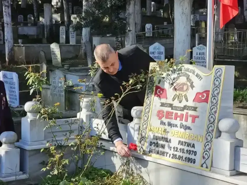 Çanakkale şehitleri Gölcük’te dualarla anıldı