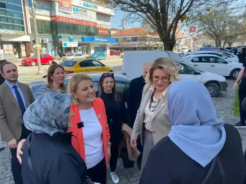 Hürriyet: Esnaflarımızın her zaman yanındayız