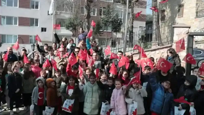 İzmit Belediyesi Çanakkale Zaferini gururla kutladı