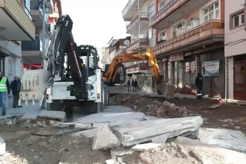 Hürriyet: İzmit’i Ranta Değil, Halka Hizmet İçin Dönüştürüyor!