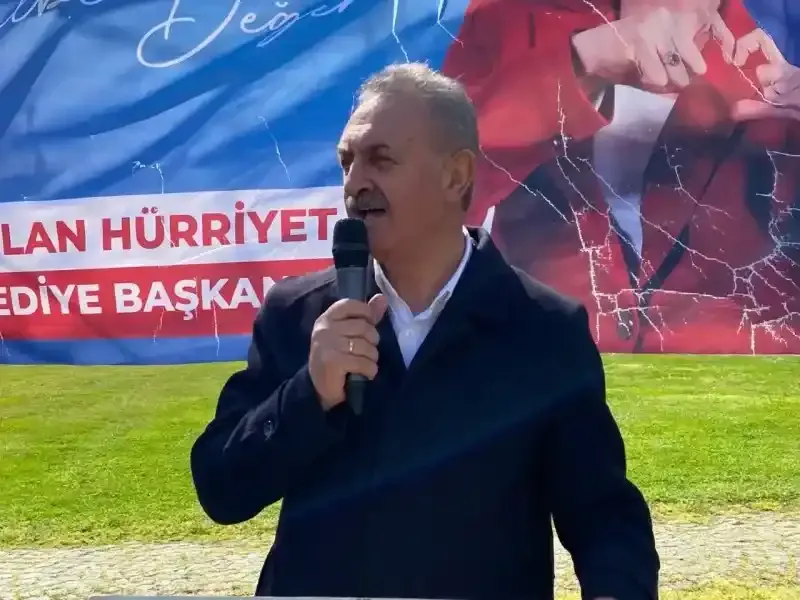 Sarı: Büyükakın, Tutuş’u velisi gibi İzmit’in sokaklarında gezdiriyor