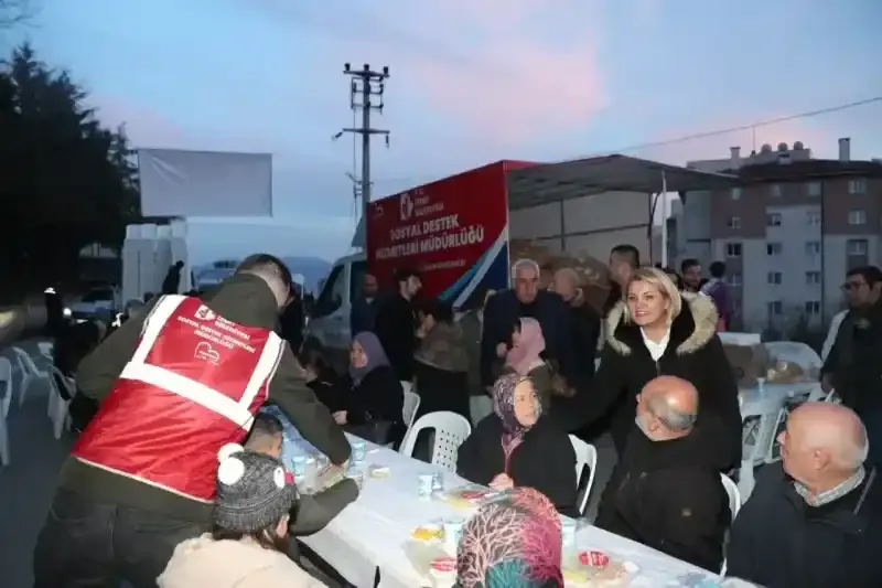 Akpınar Mahallesi sakinleri iftar sofrasında buluştu