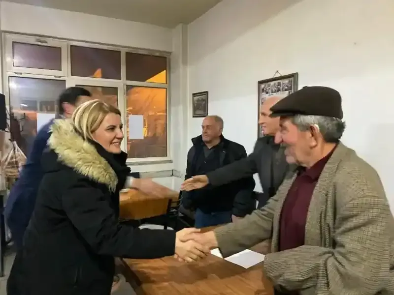 Başkan Hürriyet Sapakpınarlılara hizmetleri anlattı “Sosyal belediyecilik anlayışıyla hizmet üretiyoruz”