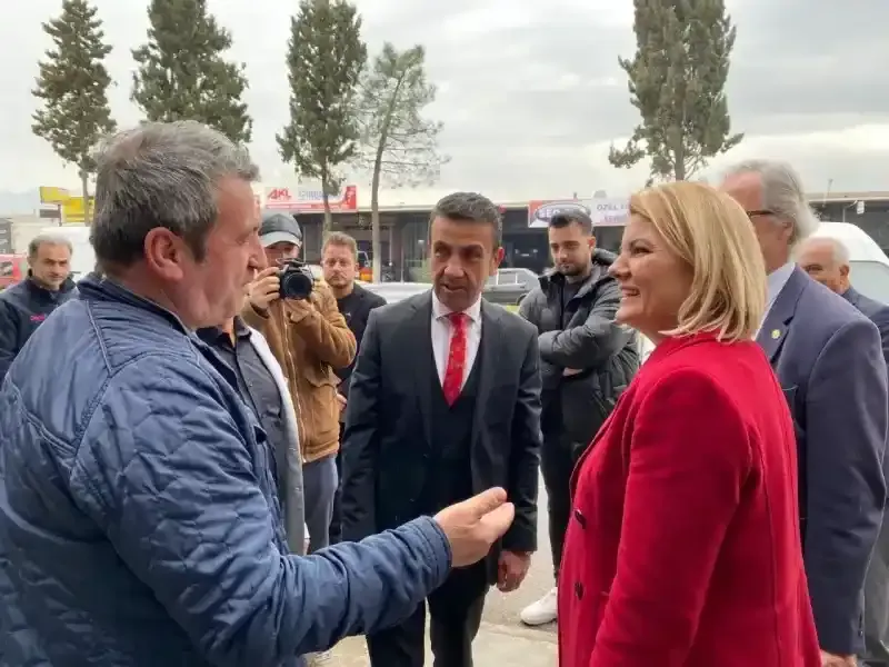 Hürriyet, İzmit Sanayi Sitesi esnafını ziyaret etti