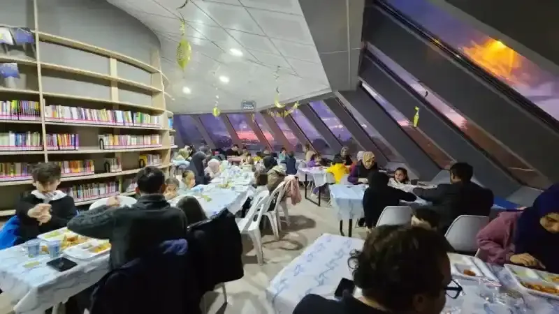 Âlâ Gençler Hizmet Birimlerinde iftarda