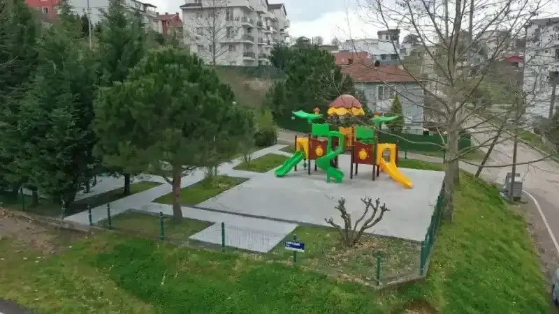 Başiskele'ye yeni oyun parkları kazandırılıyor
