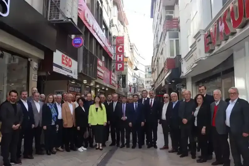 CHP'den seçim öncesi birlik görüntüsü; Bütün adaylarımız tek vücut