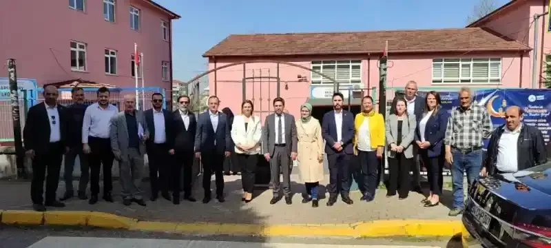 CHP Kartepe adayı Merttürk sandık nöbetinde