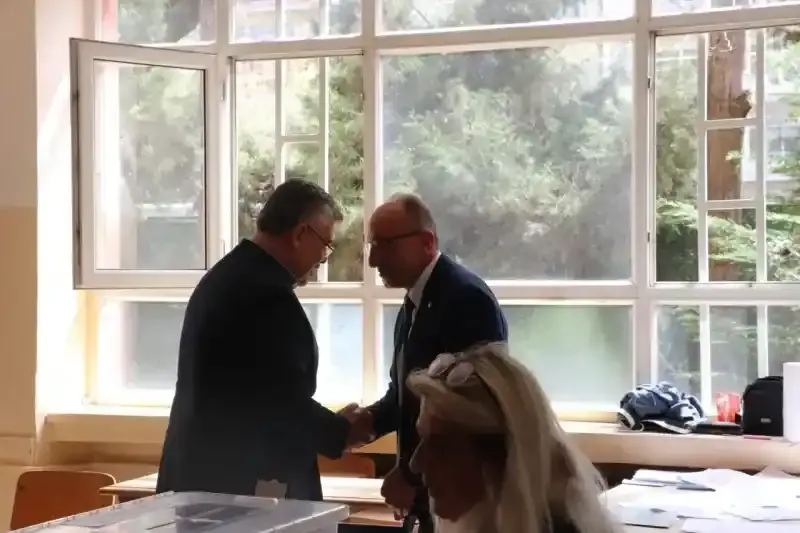 AK Parti Vekili Tipioğlu, sandıkları geziyor!