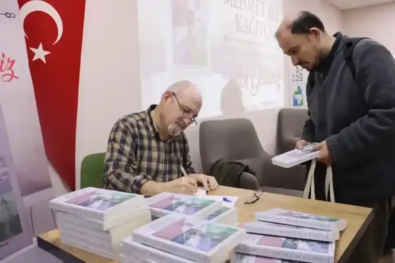 İzmit Belediyesi, “Bir Cumhuriyet Aydını Mehmet Ali Kâğıtçı” adlı kitabın tanıtım programını düzenledi