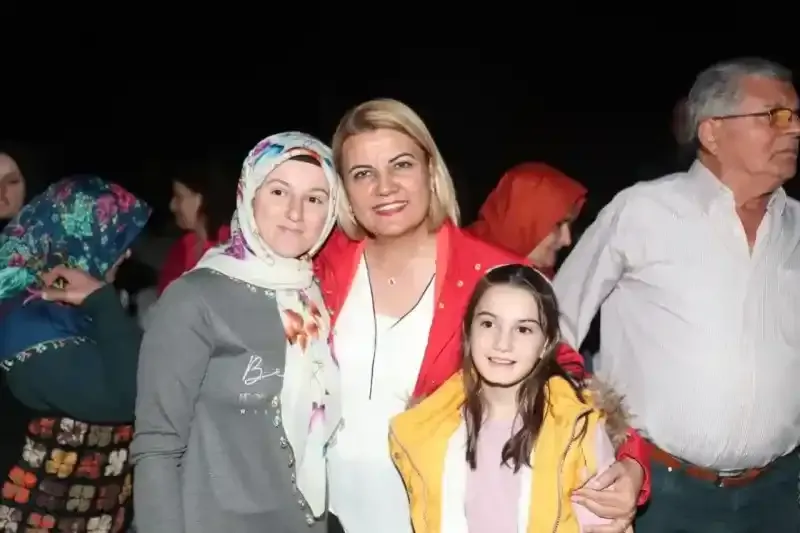 Hürriyet iftarda vatandaşlarla bir araya geldi: “Partizanlık yapmadan hizmet edeceğiz”