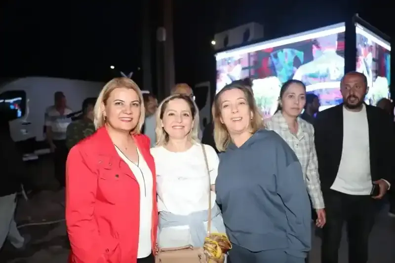Plajyolu’nda Hürriyet’e coşkulu karşılama!
