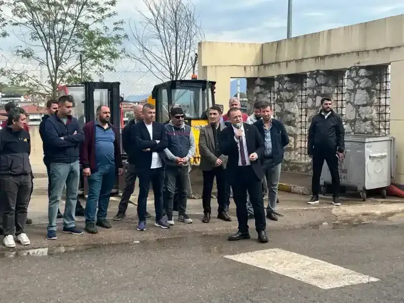 Başkan Gökçe çalışanların bayramını kutladı