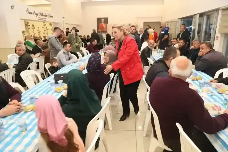 Pazarcılardan Hürriyet’e teşekkür: 40 yıldır yapılmayanı Fatma Başkan yaptı