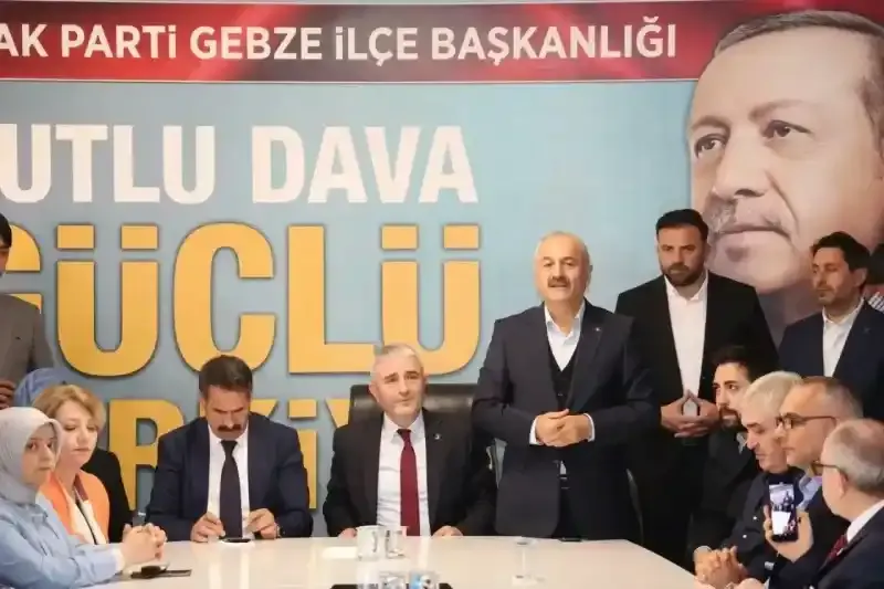 AK Parti teşkilatlarında bayram coşkusu; “Durmak yok, çalışmaya devam”