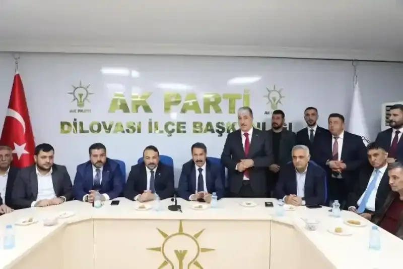 AK Parti teşkilatlarında bayram coşkusu; “Durmak yok, çalışmaya devam”