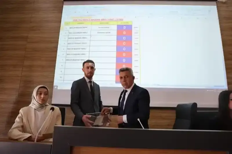 Kandıra’da yeni dönemin ilk meclis toplantısı yapıldı