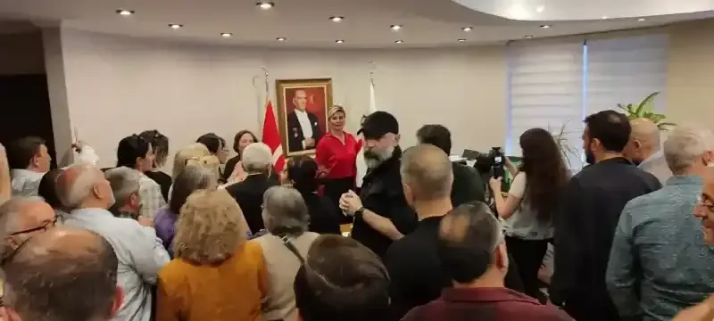 Hürriyet duyurdu! Belediyenin kapıları bugün herkese açık