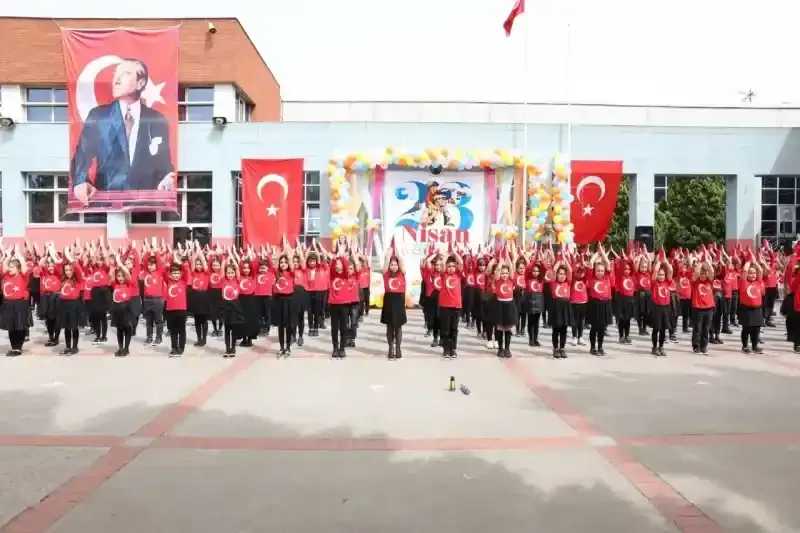 Derince’de 23 Nisan coşku ile kutlandı