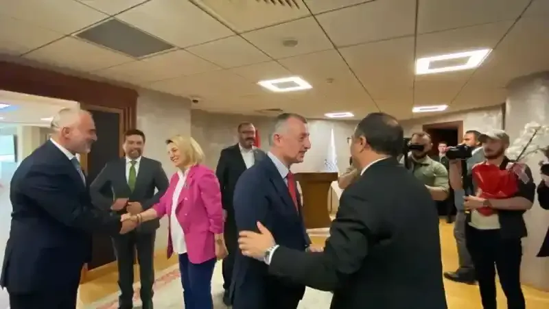 CHP’li başkanlar Büyükakın’ın yanında