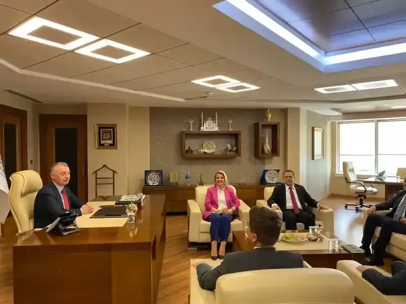 CHP’li başkanlar Büyükakın’ın yanında