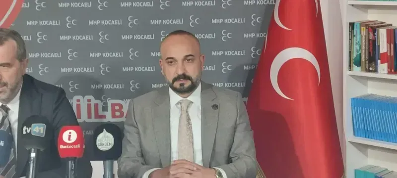 Sancaklı MHP'ye döndü! 