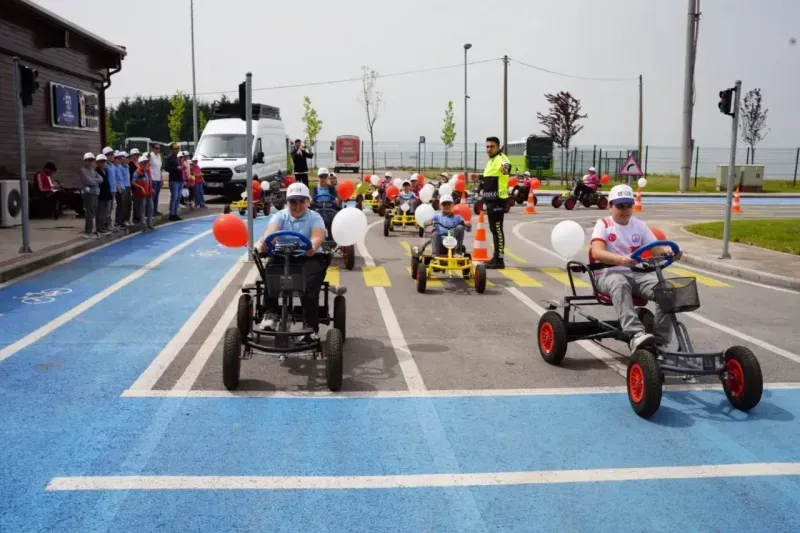 Çocuklar trafik konusunda bilinçleniyor
