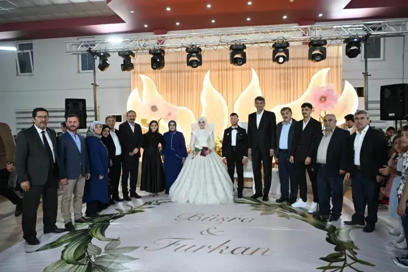 Başkan Kocaman mutluluklara ortak oluyor