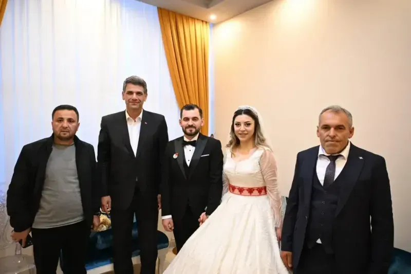 Başkan Kocaman mutluluklara ortak oluyor