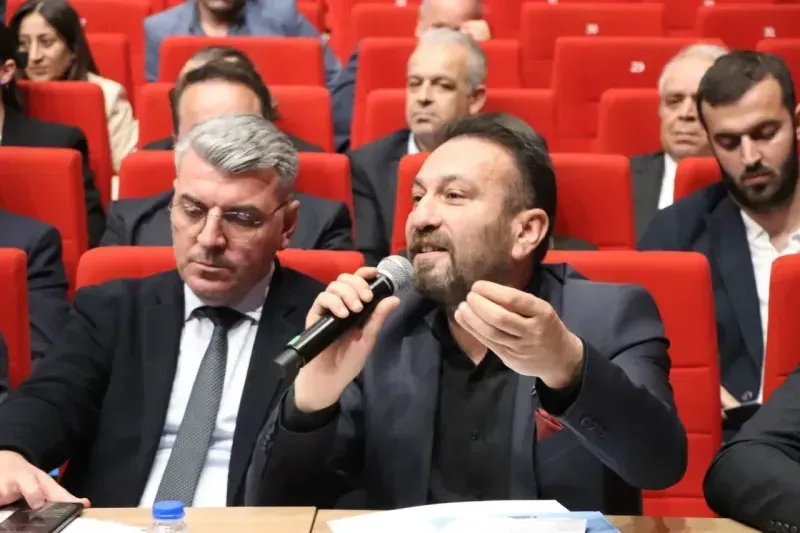 Büyükakın’ı kızdıran üslup! “Sabrımı sınamayın”