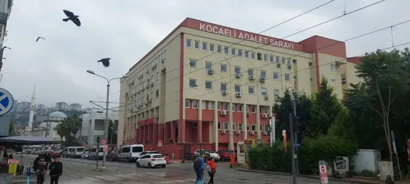 Eşi barışmayı reddedince defalarca bıçaklamıştı! Cezası değişmedi