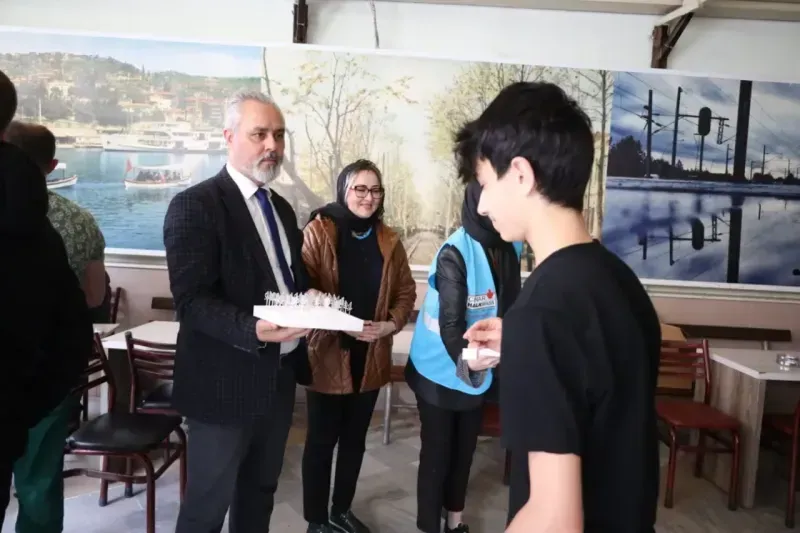 İzmit Belediyesi camii cemaati ile buluşmaya devam ediyor