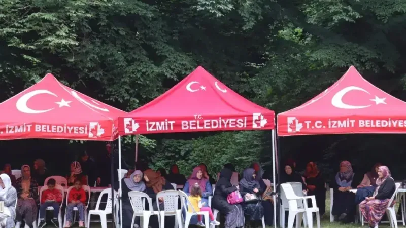 İzmit Belediyesi köylerde de vatandaşları yalnız bırakmıyor