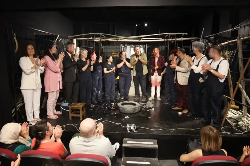 İzmit Sanat Akademisi'nde 'Japon Kuklası'na yoğun ilgi