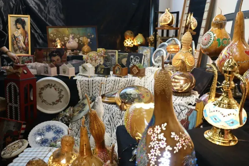 İZMEK Yılsonu Sergileri Nikomedia Sanat Galerisi’nde Görücüye Çıktı