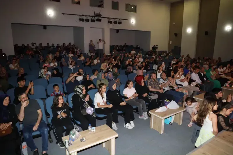 Körfez Belediyesi Sanat Merkezi öğrencilerinden muhteşem gösteri