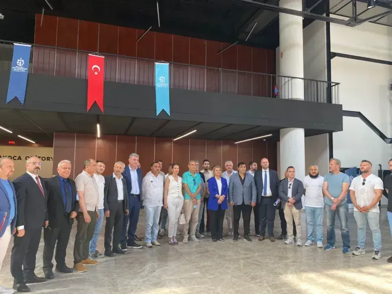 Esnaf kan ağlıyor, iktidar meclis üyeleri dalga geçiyor!