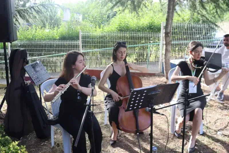 Alzheimer yaşam evi yeni yaşında