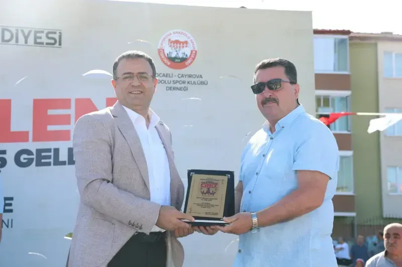 Derince'de 4. Geleneksel Cirit Şöleni büyük ilgi gördü