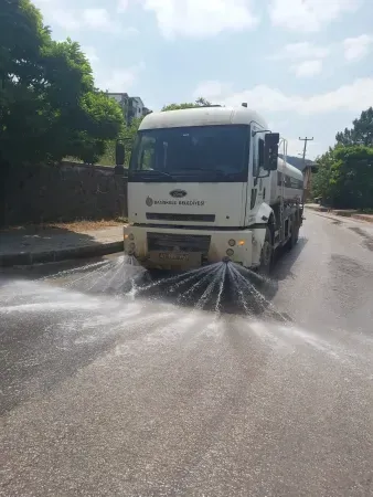 Başiskele’de yaz temizliği seferberliği