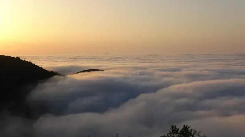 Kuzuyayla Tabiat Parkı'nda gün batımının büyüleyici manzarası