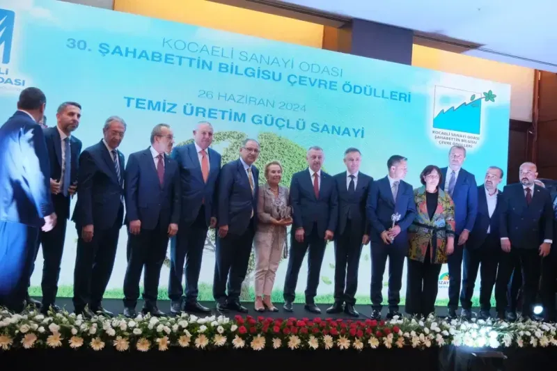 Bakan Özhaseki Kocaeli'de konuştu; Allah büyük diyerek bu işten kurtulamayız!