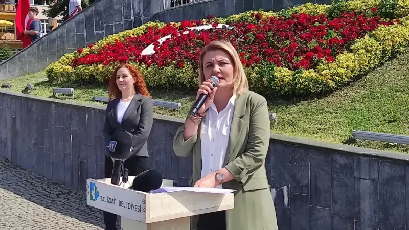 İzmit 103. kurtuluş yıl dönümünü kutluyor