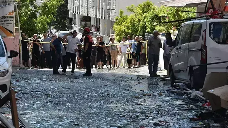 İzmir Torbalı'da restoranda patlama: 4 ölü, 35 yaralı