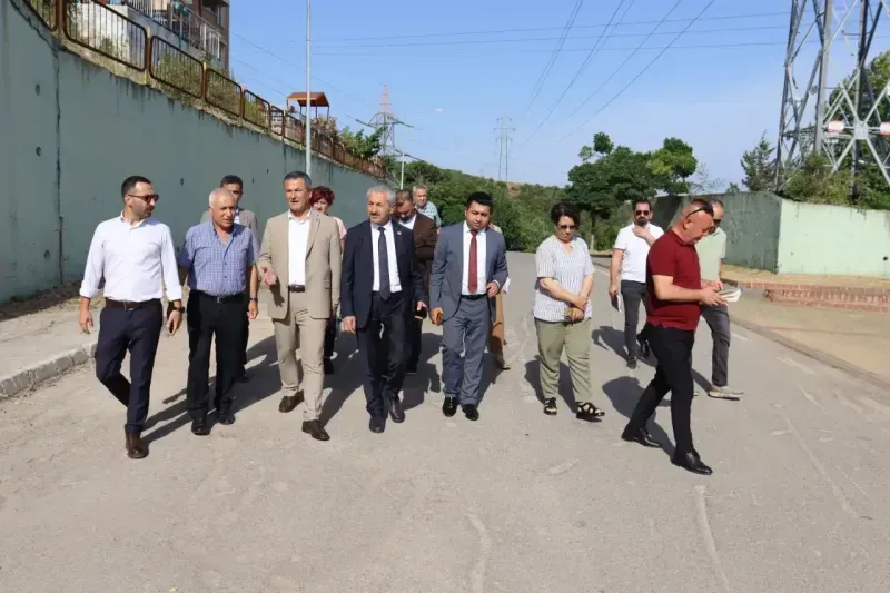 İzmit Belediyesi ve Alikahya Muhtarları sorunları masaya yatırdı
