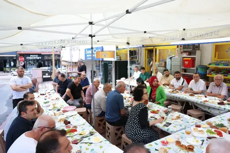 baskan gokce esnaflarla buluştu
