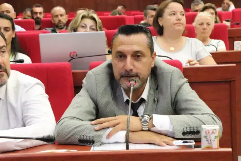 MHP'li Meclis Üyesinden CHP'li belediyeye : Yapamıyorsanız başka belediyeye devredelim