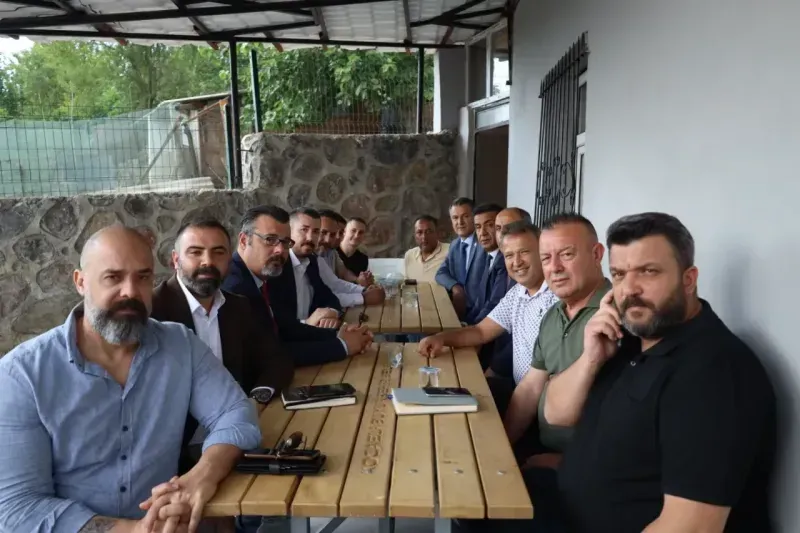 İzmit Belediyesi'nden Arızlı Mahallesi'ne hizmet sözü