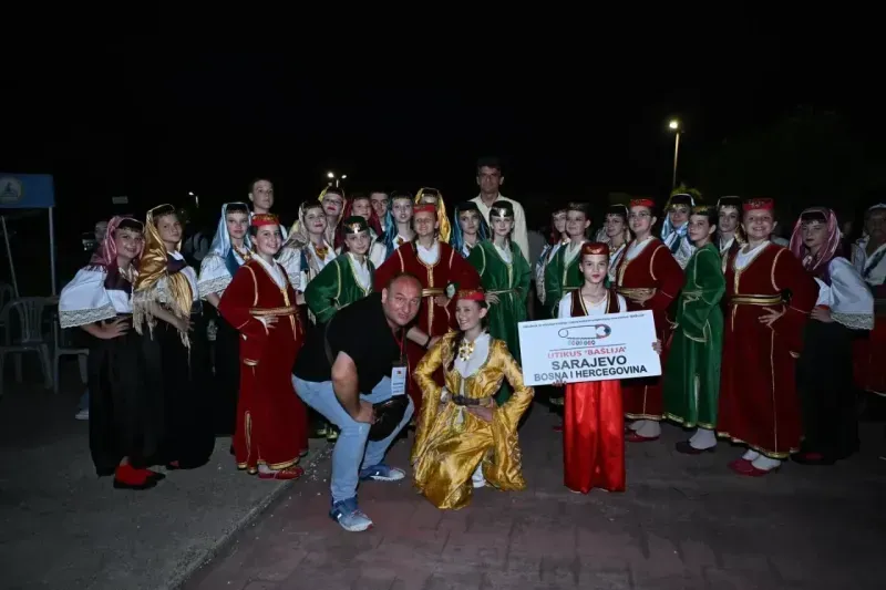 Balkan renkleri Kartepe'de buluştu