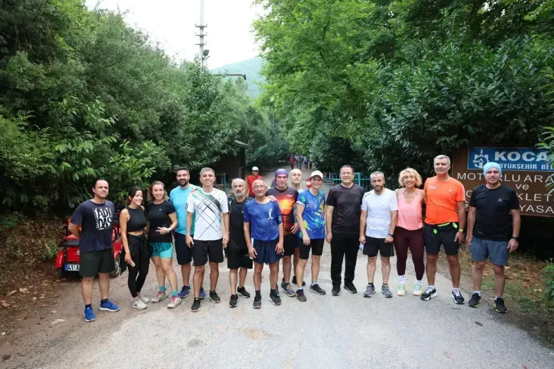 Derince'de sağlık için yürüdüler